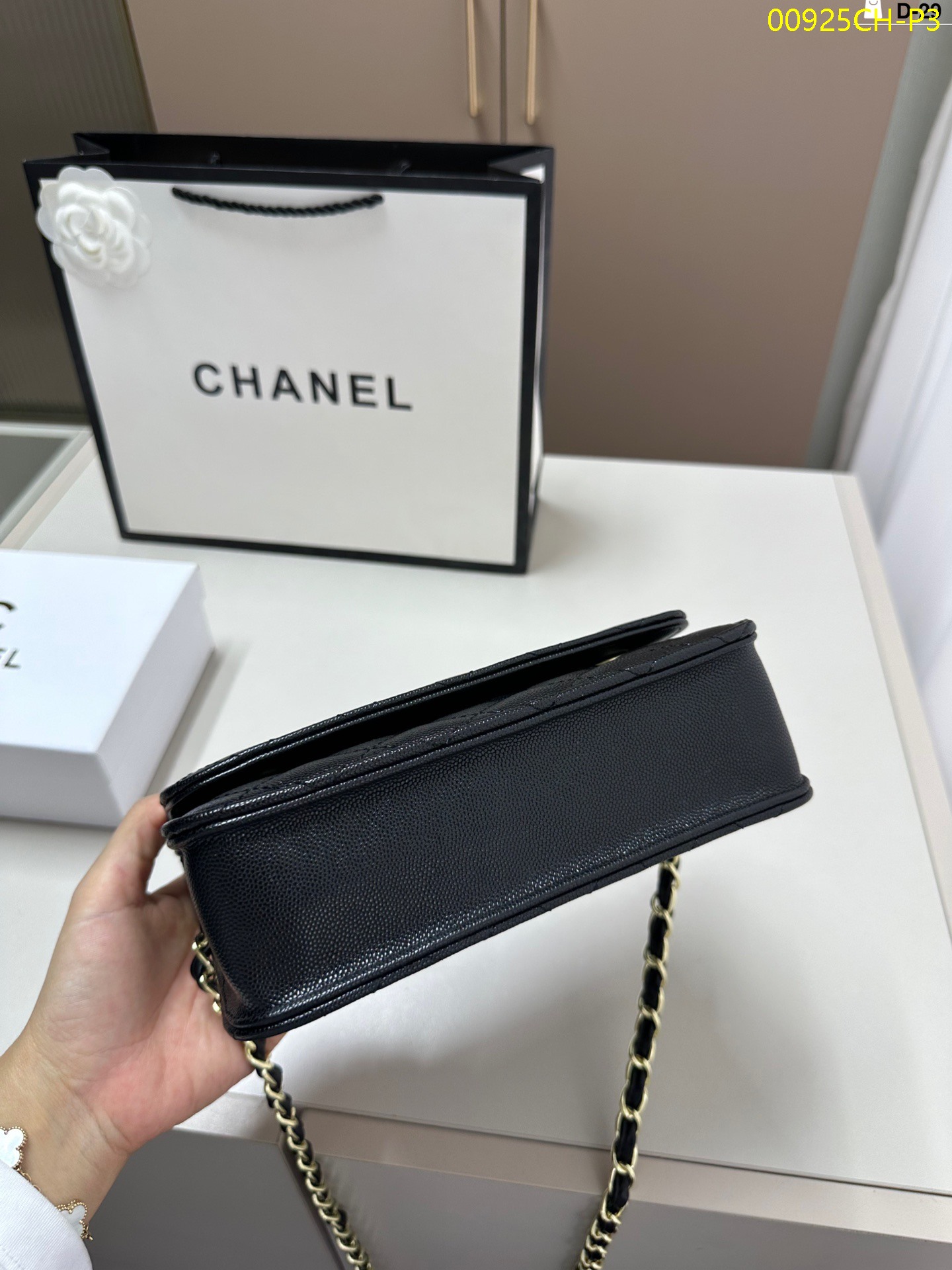 CHANEL Caviar Small Bag Size 20*4*10cm