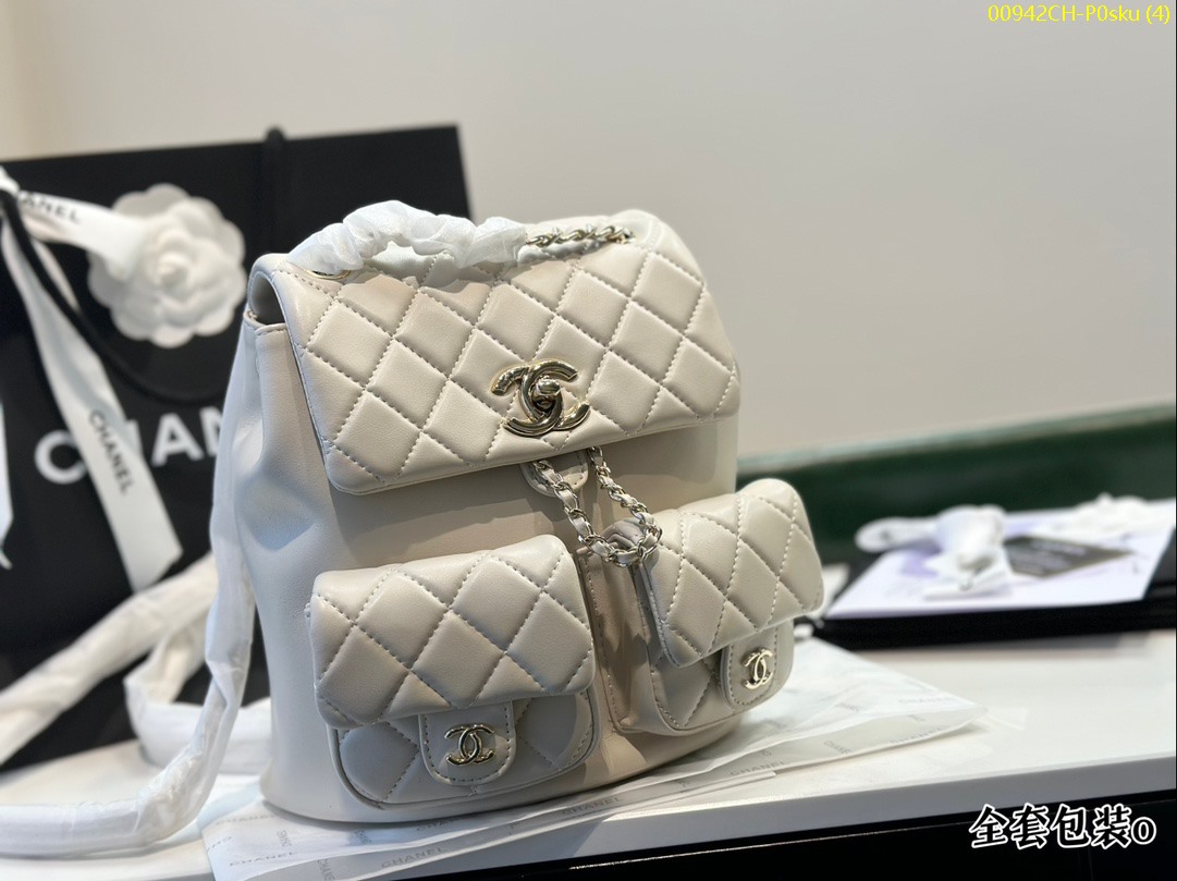 Chanel backpack size 20*20cm