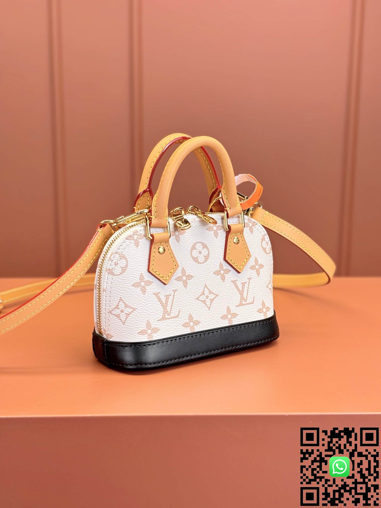 M46895	Louis Vuitton	NANO ALMA	Bag size:	18x12x8cm