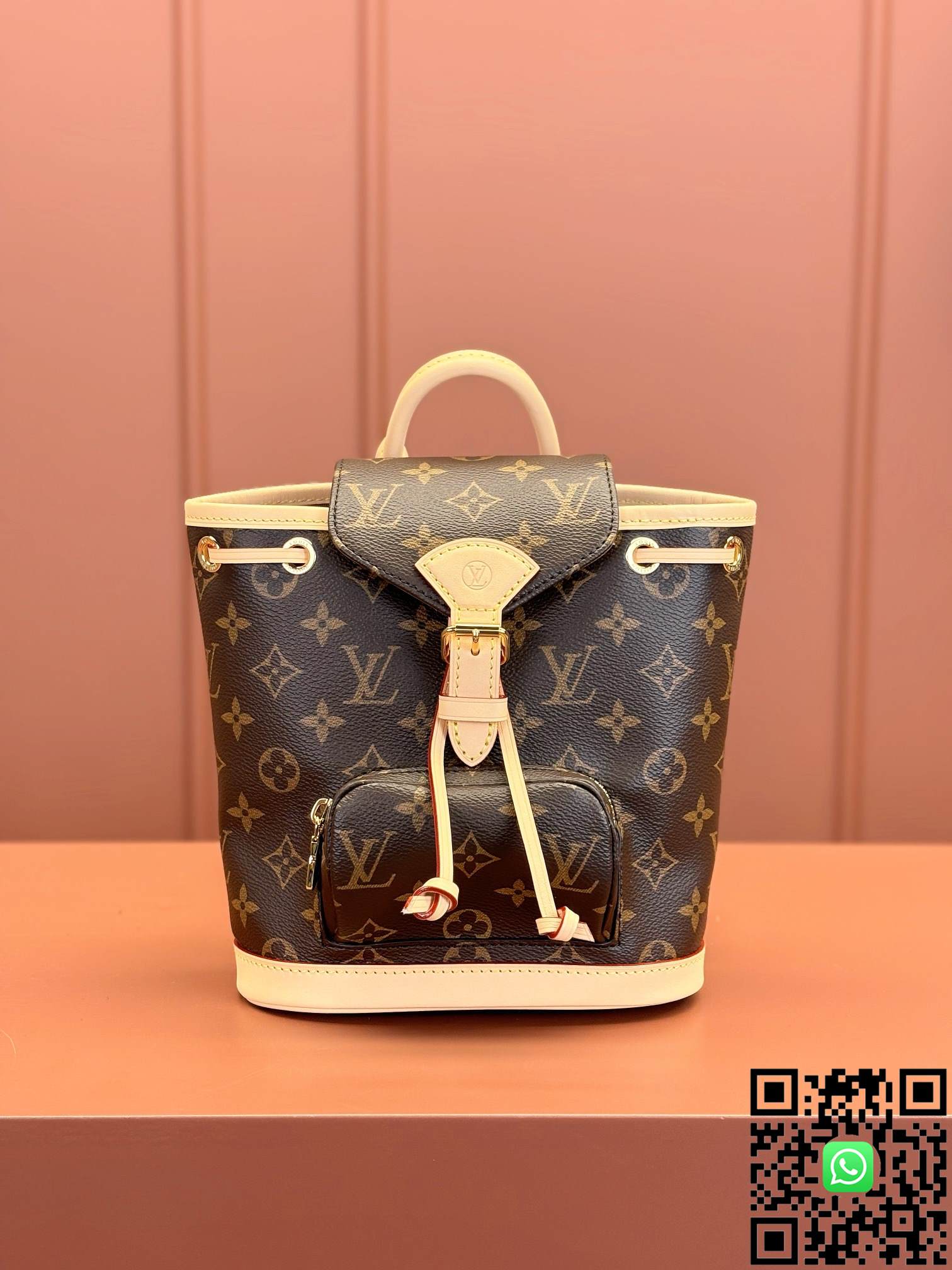 M11199	Louis Vuitton	Montsouris backpack Bag size:24x25x12cm