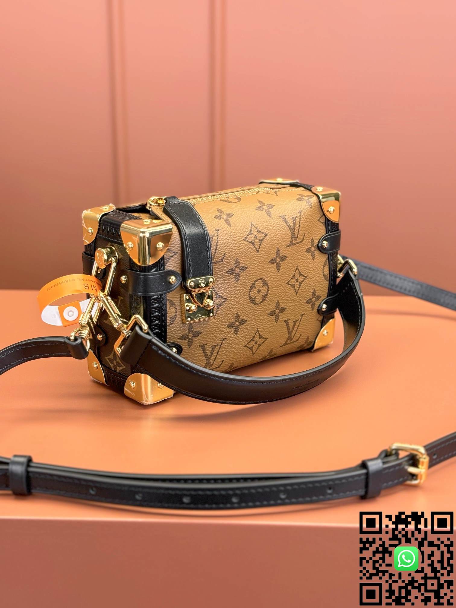 M47139	Louis Vuitton	Side TRUNK MiNi handbag	size:	19x10.5x6CM