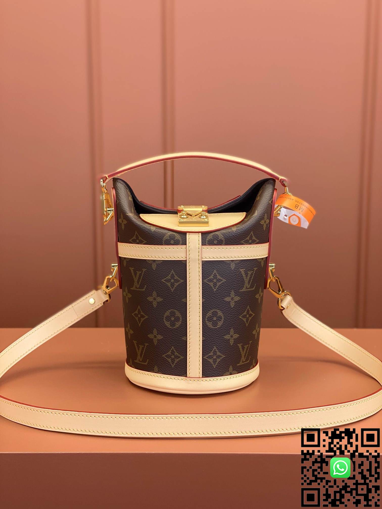 M43587	Louis Vuitton	DUFFLE handbag	size:	22x23x14cm