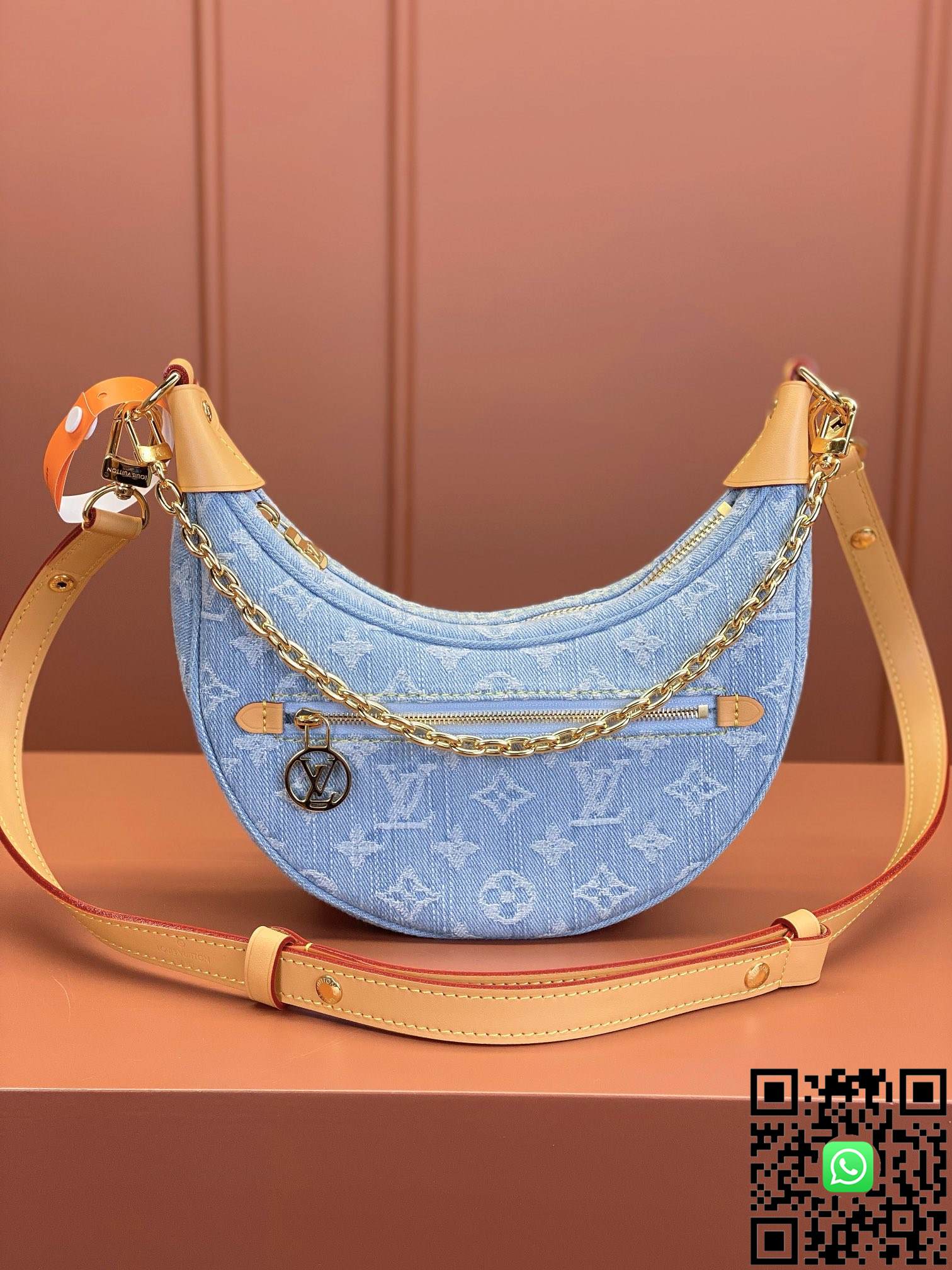 M24846	Louis Vuitton	LOOP Handbag size:23x13x6CM