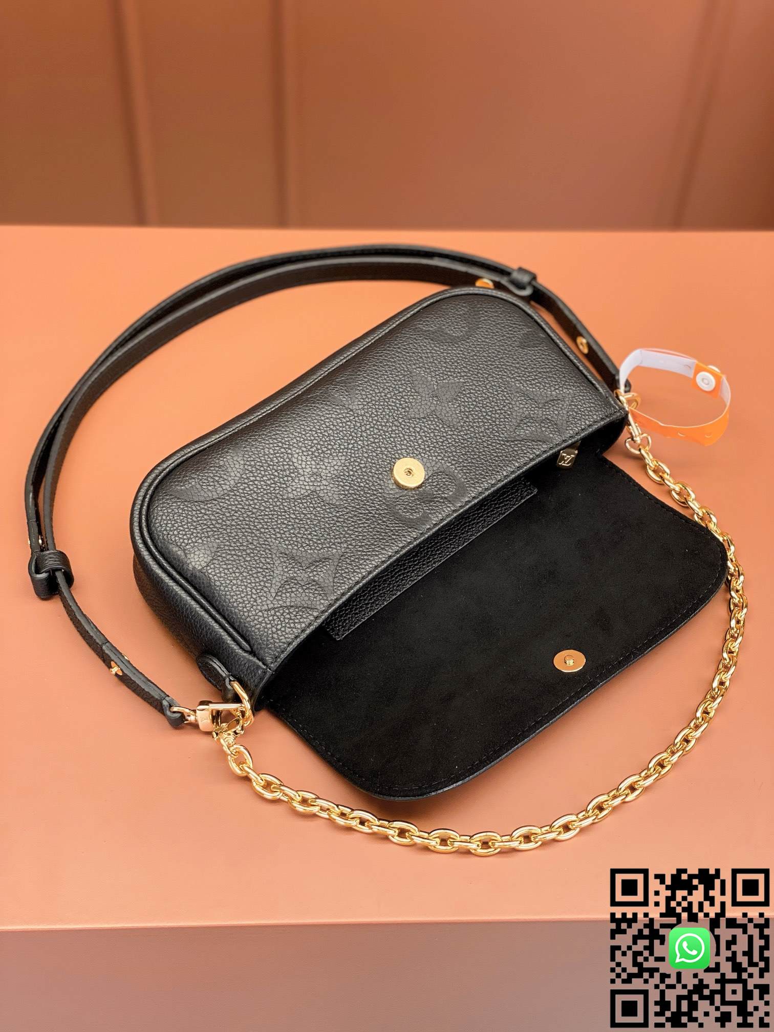 M82154	Louis Vuitton	WALLET ON CHAIN IVY Handbag	size:	23.5x12x4.3cm