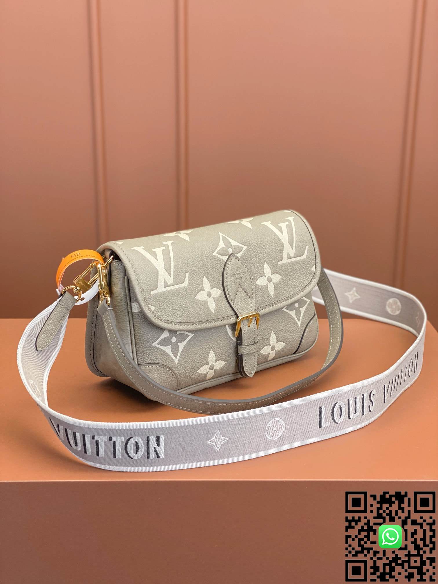 M46583	Louis Vuitton	DIANE Handbag size:23x16x8.5CM