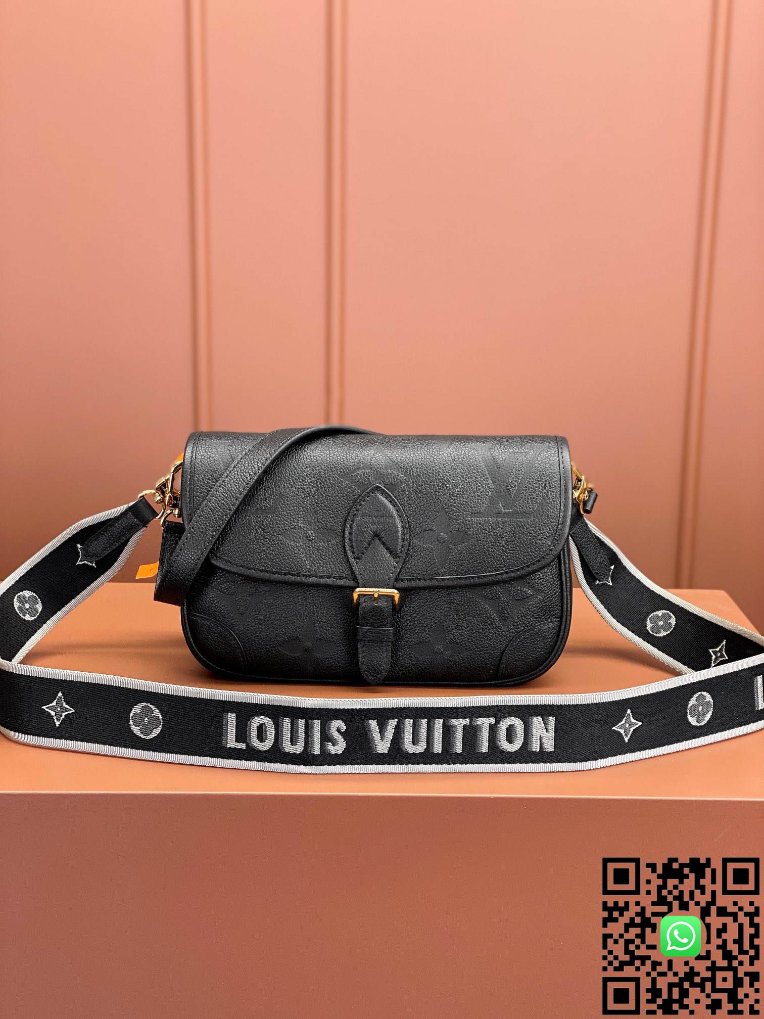 M46386	Louis Vuitton	DIANE Handbag size:23x16x8.5CM