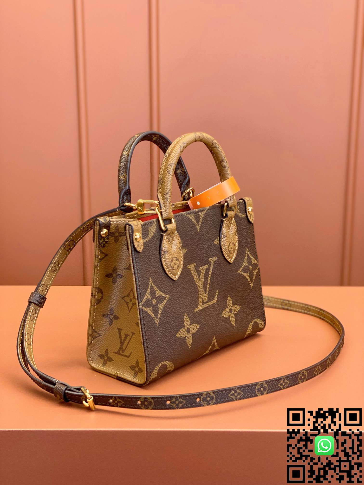 M46839	Louis Vuitton	ONTHEGO BB handbag	size:	18x15x8.5cm 