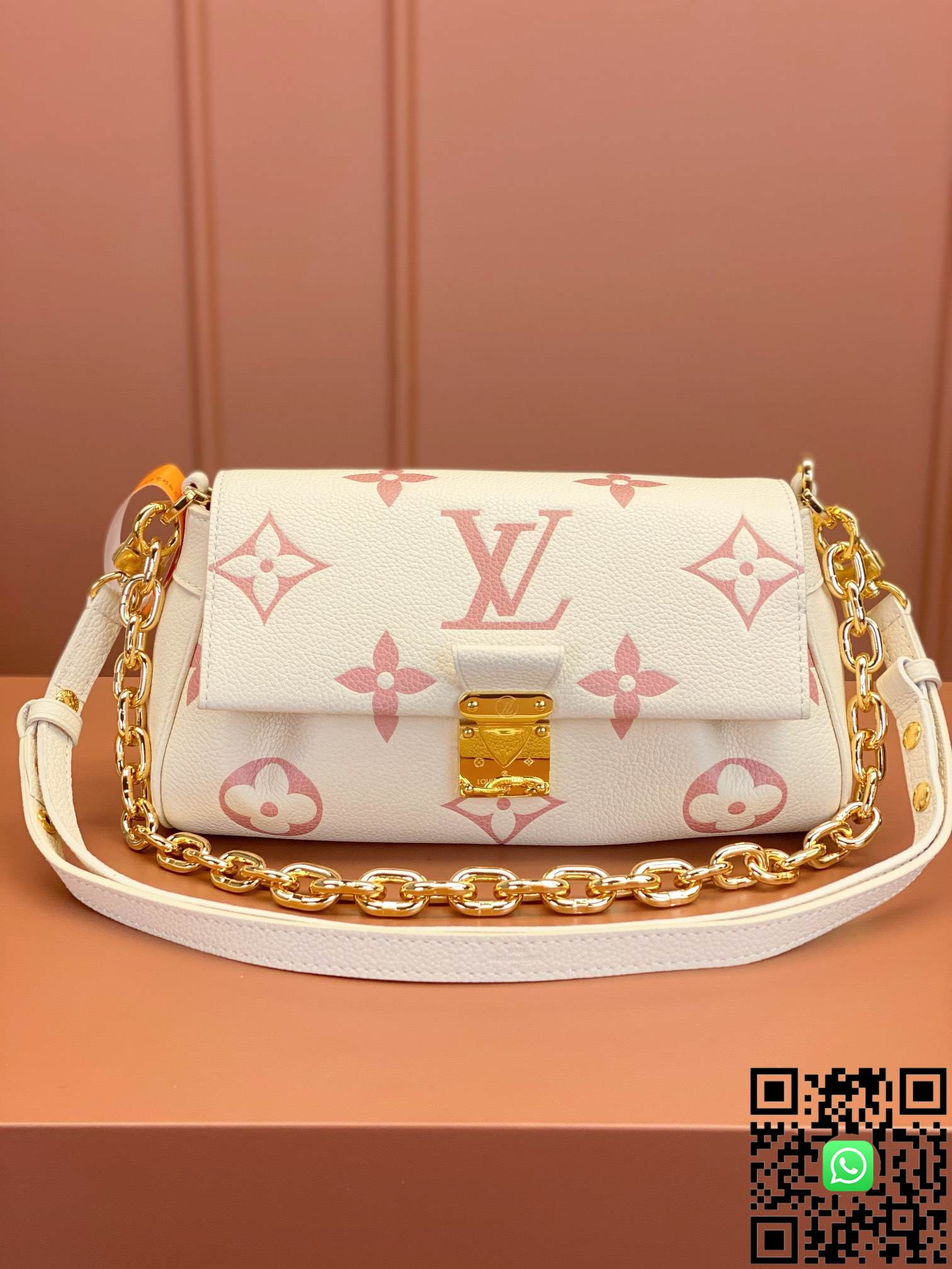 M46393	Louis Vuitton	FAVORITE Handbag size:24x14x9cm