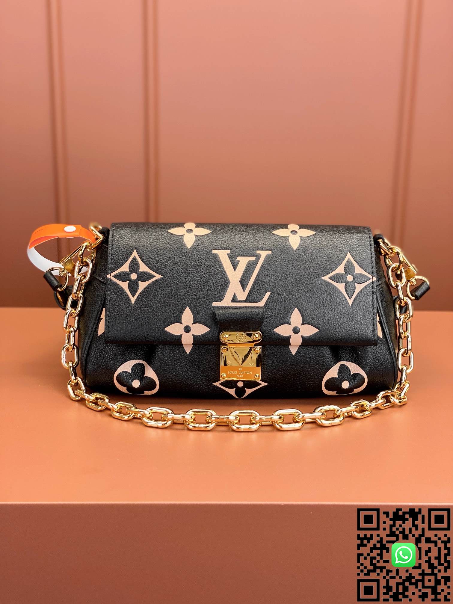 M45859	Louis Vuitton	FAVORITE Handbag size:24x14x9cm