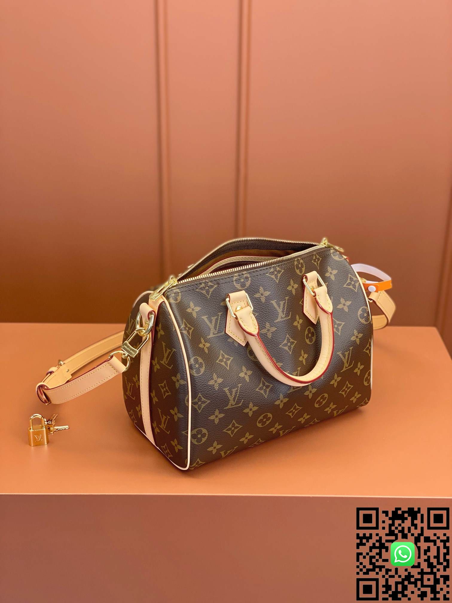 M41113	Louis Vuitton	SPEEDY 25 handbag	size:	25x19x15CM