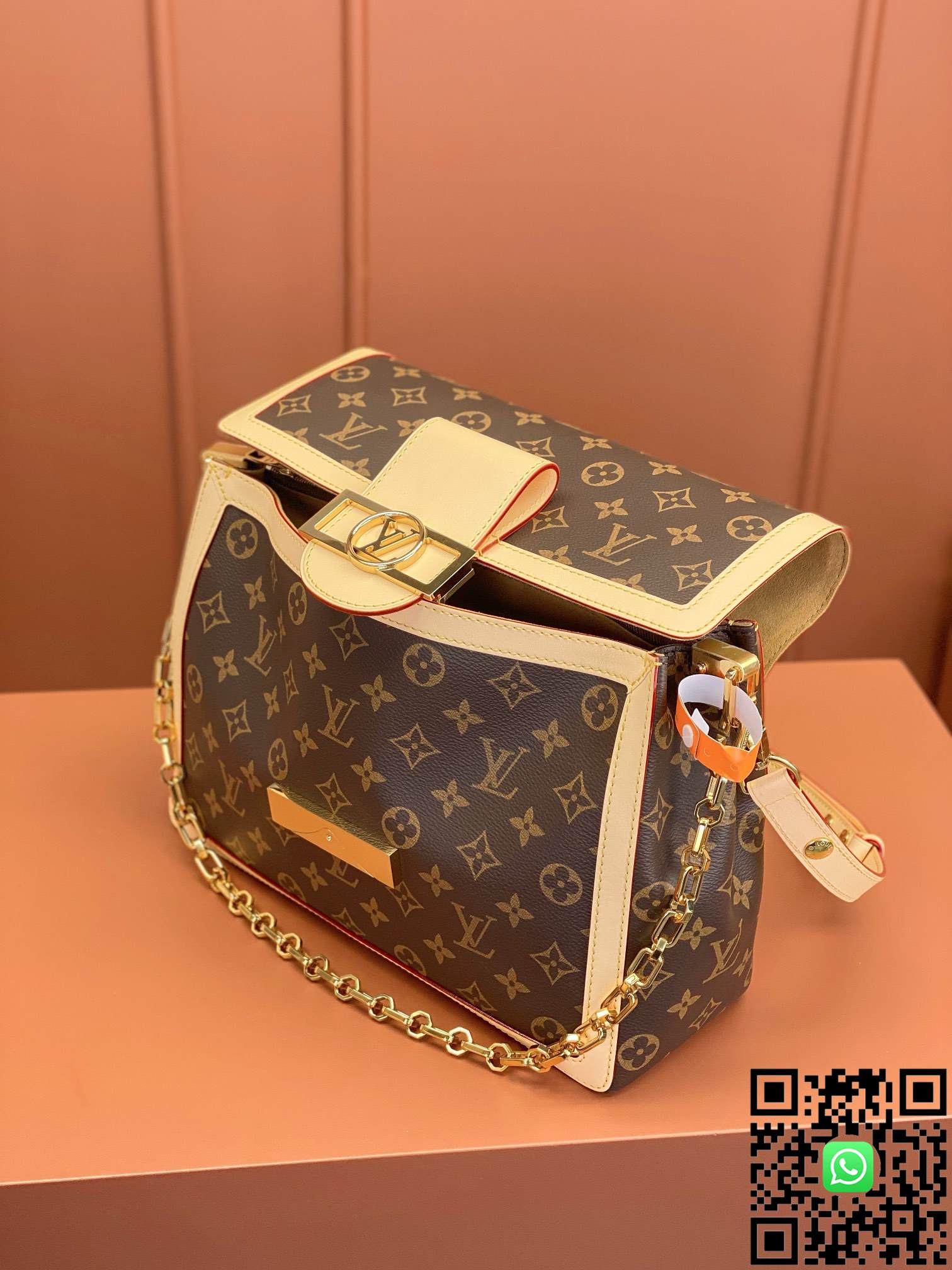 M47149	Louis Vuitton DAUPHINE SOFT Large Handbag size: 28x20x11cm