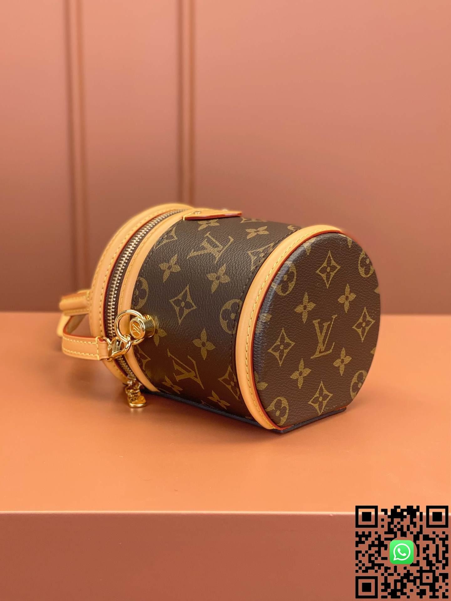 M82952	Louis Vuitton	NANO CANNES handbag size:	14.5x14x12cm