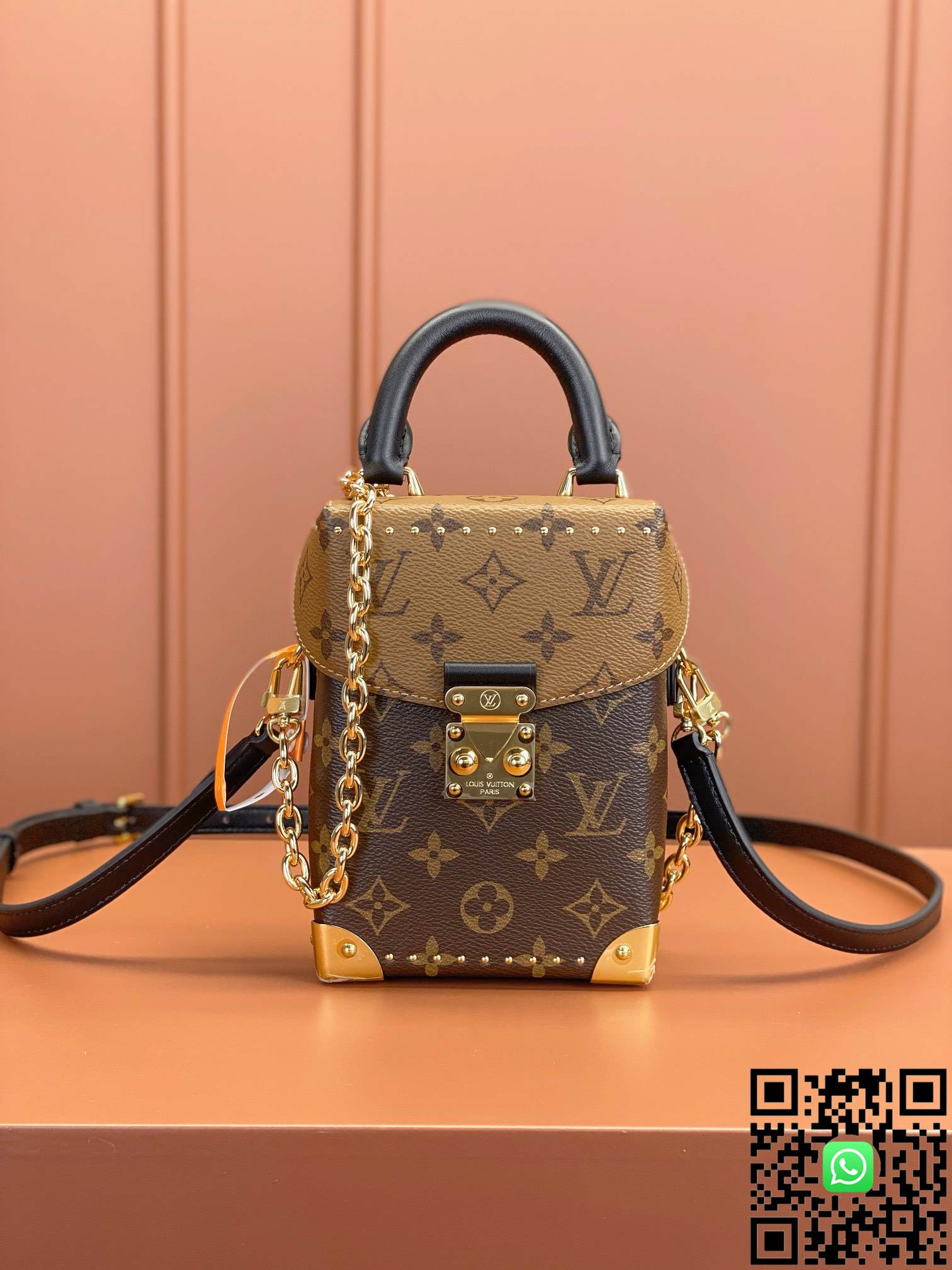 M82465	Louis Vuitton CAMERA BOX handbag size:12.5x17.6x6cm