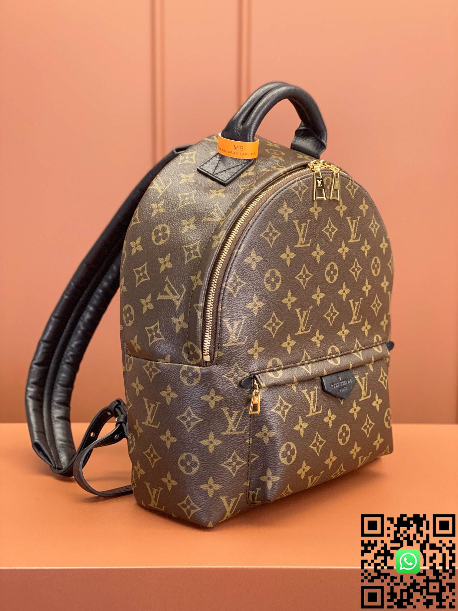 M44874Louis Vuitton PALM SPRINGS Medium Backpack size:30x33x16cm