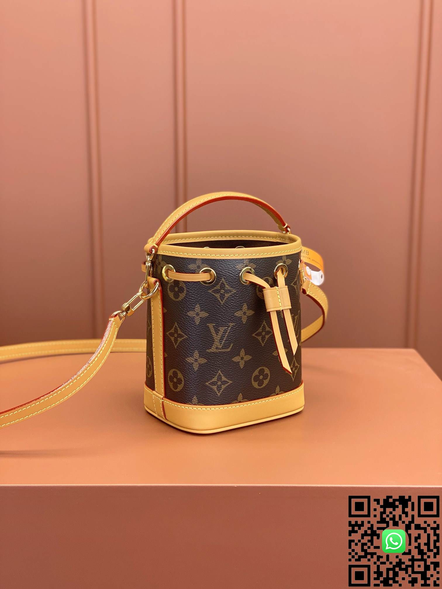 M81266	Louis Vuitton NANO NOÉ handbag size:13x16x10cm