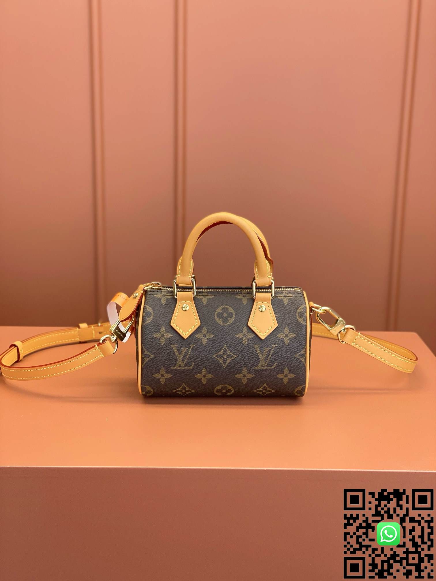 M81085	Louis Vuitton NANO SPEEDY handbag size:16x10x7.5cm