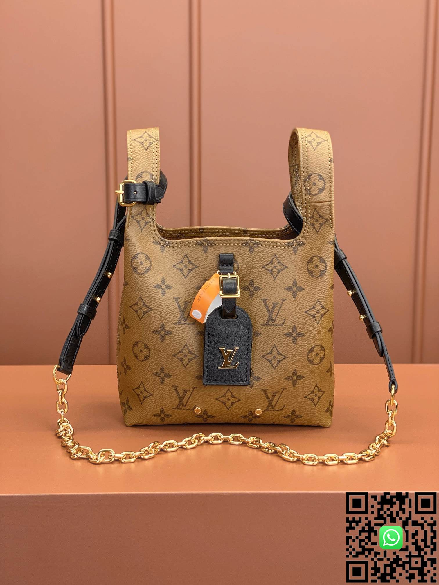 M46816	Louis Vuitton ATLANTIS BB handbag size:17x17x7cm