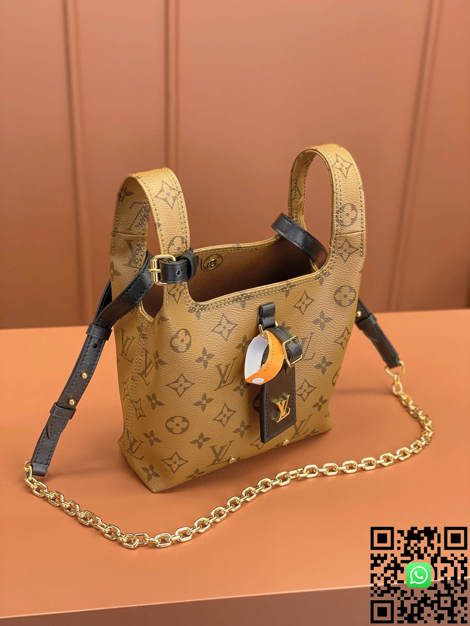 M46816	Louis Vuitton ATLANTIS BB handbag size:17x17x7cm