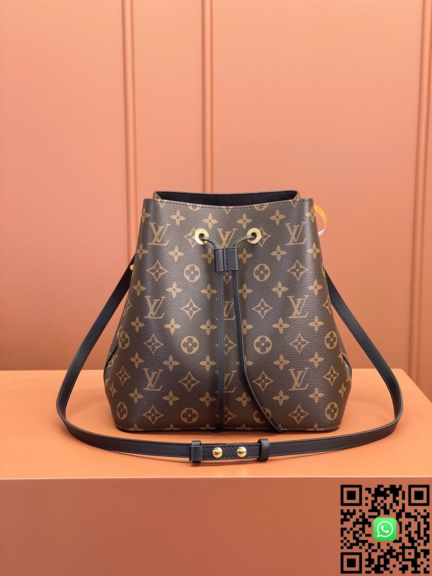 M44020 Louis Vuitton NÉONOÉ Medium handbag size:26x26x17.5cm