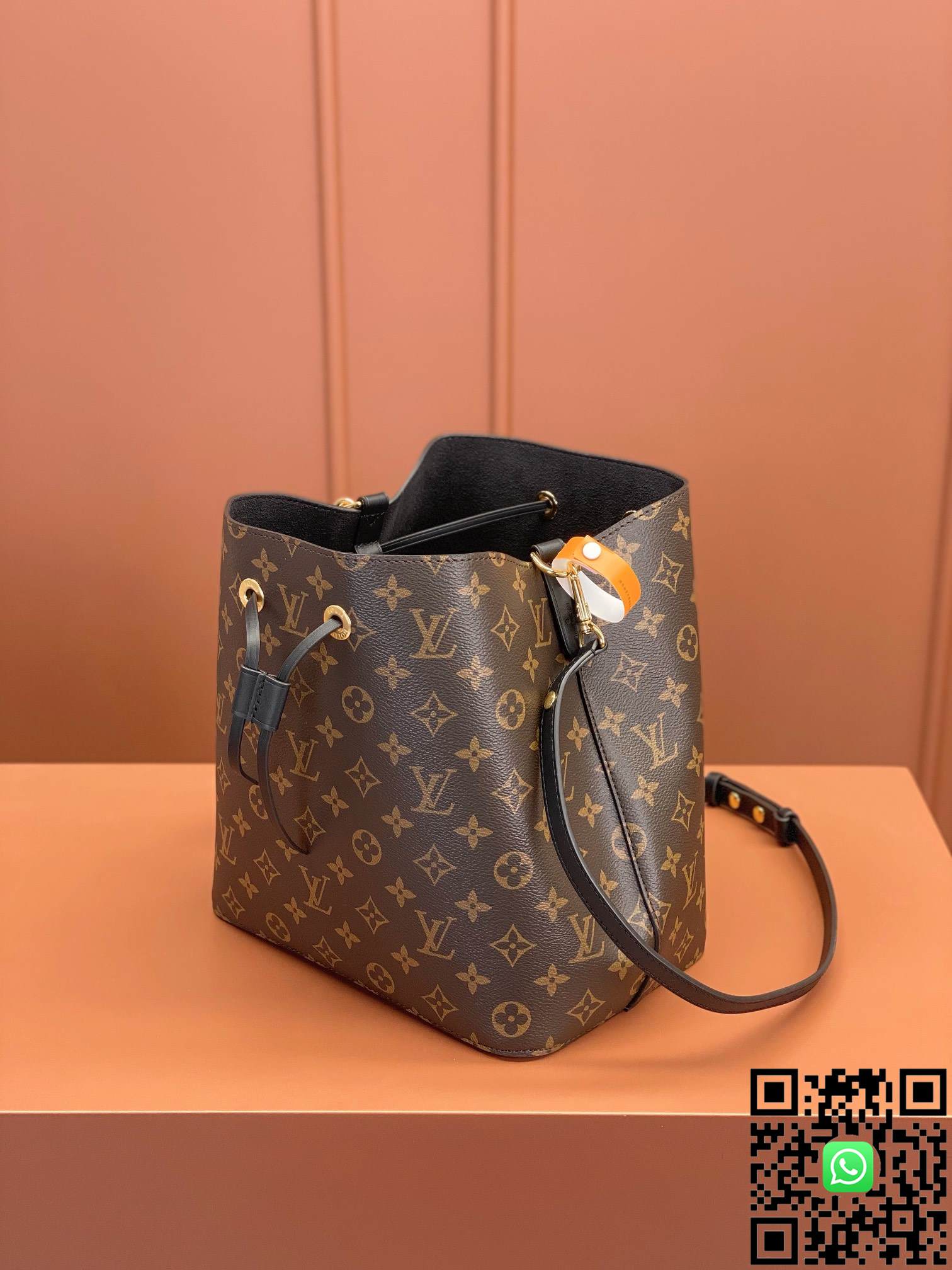 M44020 Louis Vuitton NÉONOÉ Medium handbag size:26x26x17.5cm