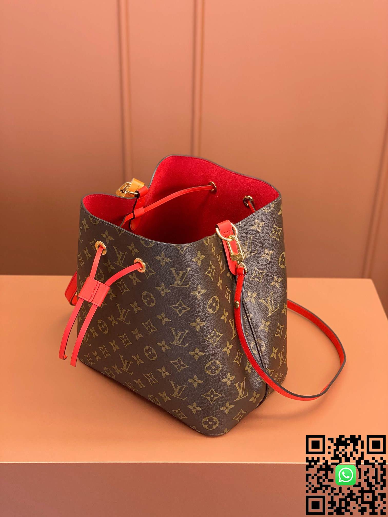 M44021 Louis Vuitton NÉONOÉ Medium handbag size:26x26x17.5cm