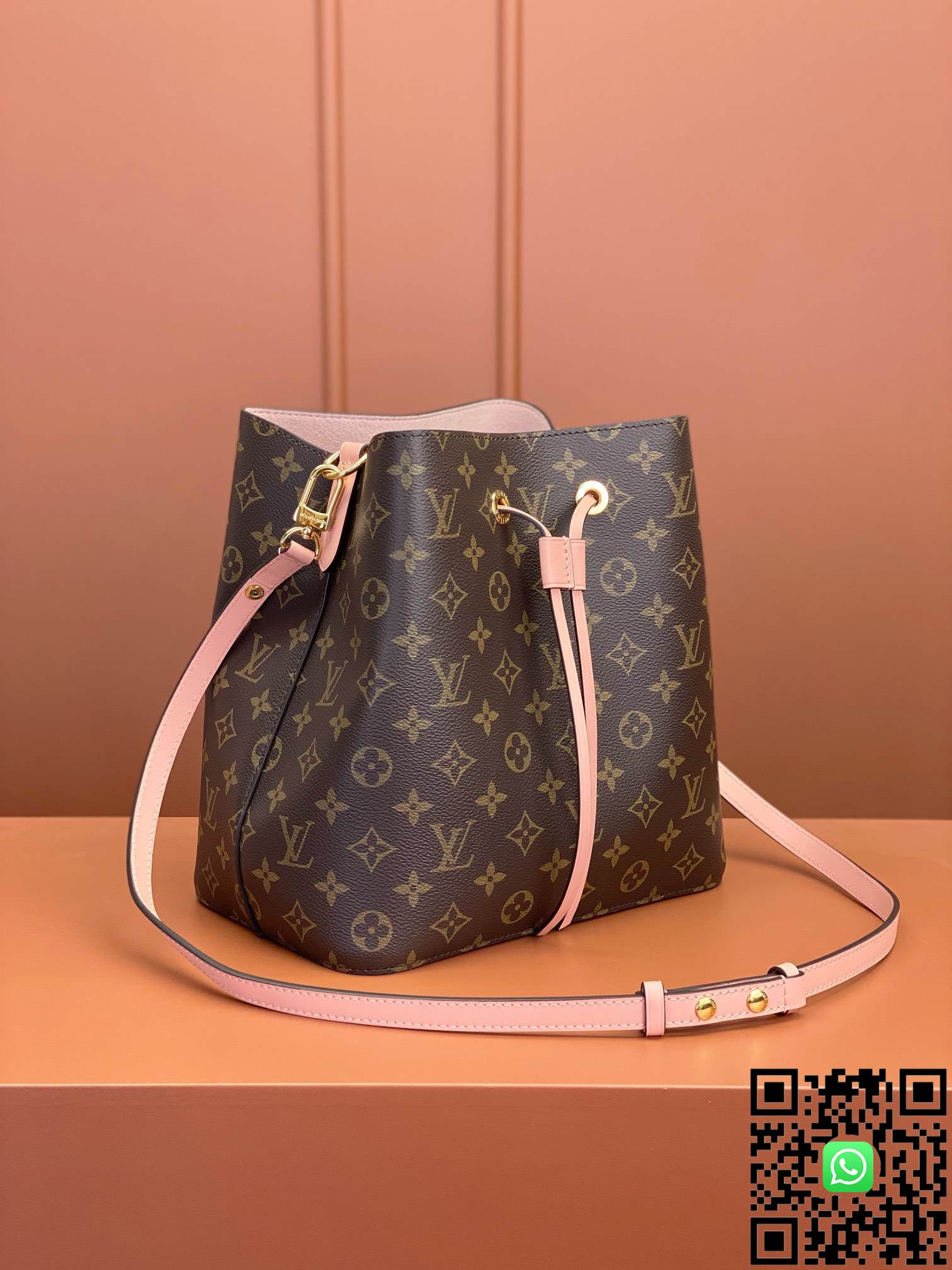 M44022 Louis Vuitton NÉONOÉ Medium handbag size:26x26x17.5cm