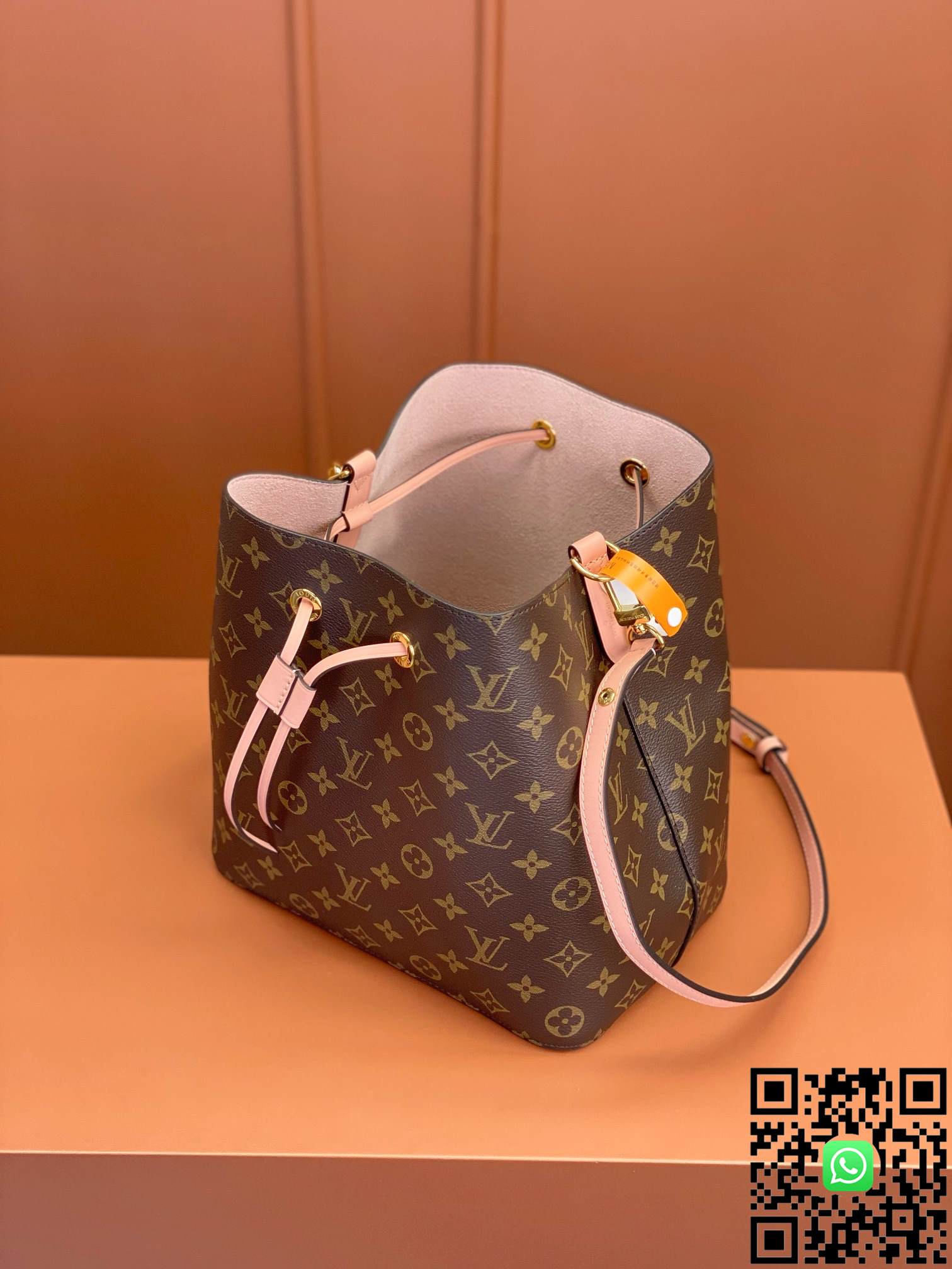 M44022 Louis Vuitton NÉONOÉ Medium handbag size:26x26x17.5cm